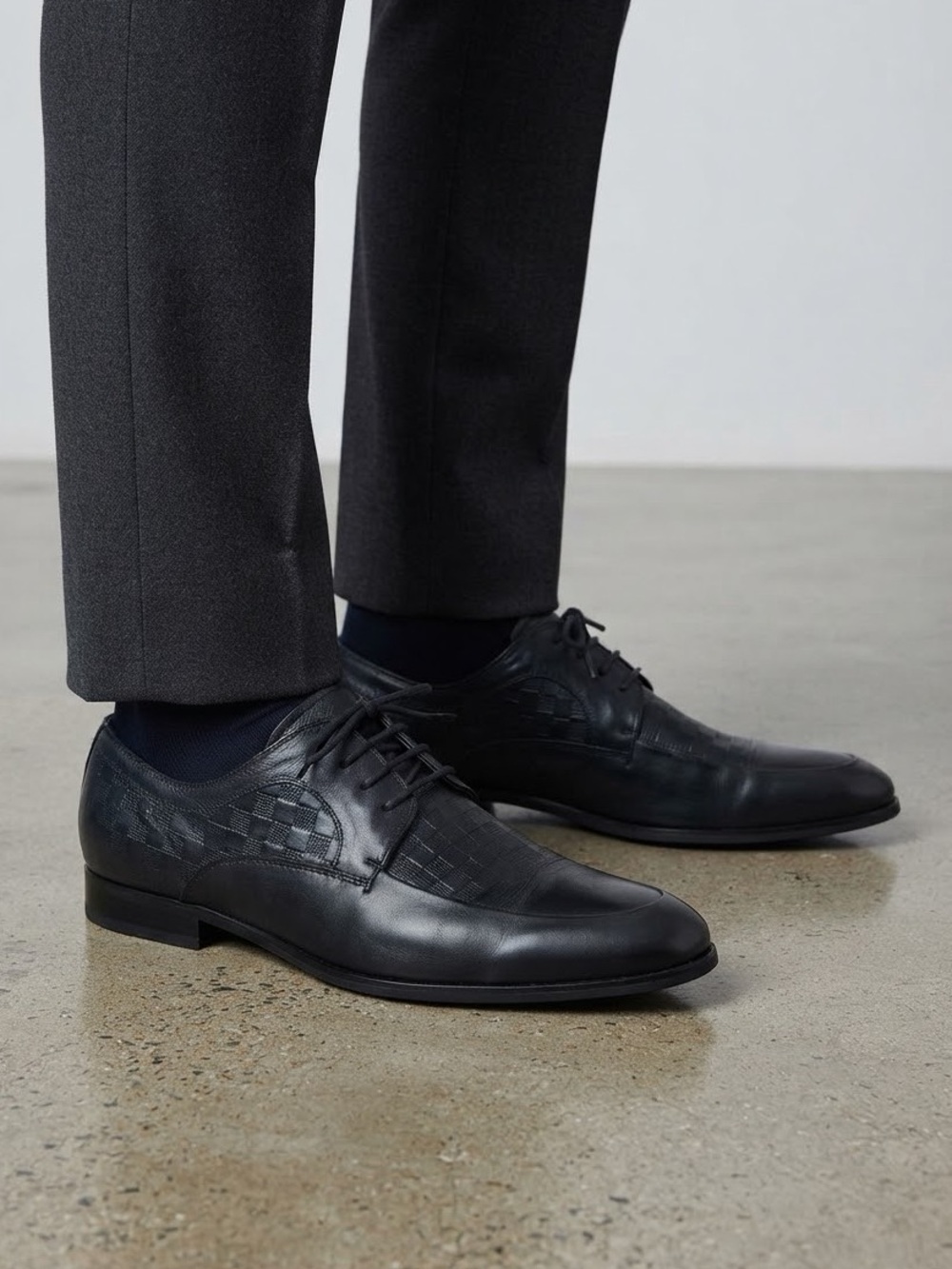 Men's Classic Premium Leather Dress Shoes
Lace-Up Oxford Navy Leather Outsole